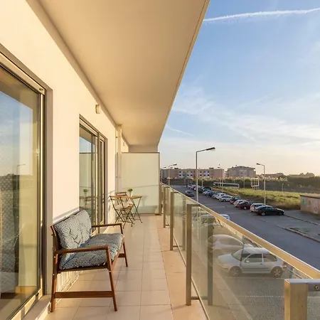 Διαμέρισμα Luxurious Flat With Balcony & Garage