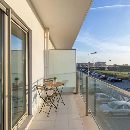 Διαμέρισμα Luxurious Flat With Balcony & Garage